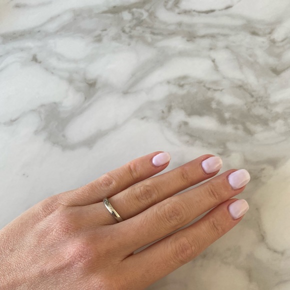 Solid 18k white gold band - Picture 1 of 4